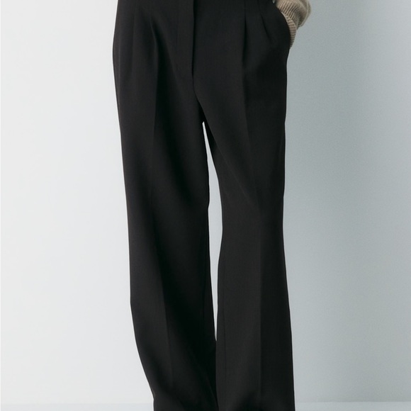 The Effortless Pant Aritzia Black Sz 10 - Picture 2 of 4